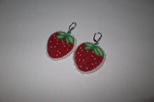 Load image into Gallery viewer, Strawberry Beaded Earrings